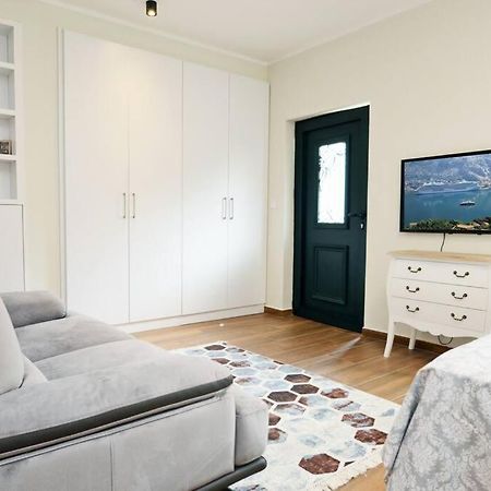 Appartement Urban Escape For Two In Kotor Extérieur photo